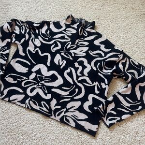 Christian Siriano Black and Cream Sweater Large